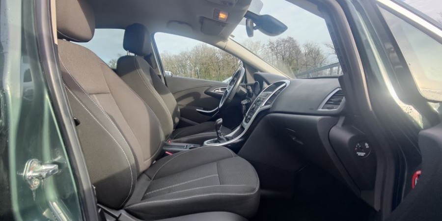 Opel Astra J / KIT CHAINE NEUF 1.4I TURBO 140