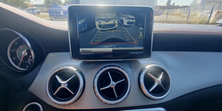 Mercedes A 45 GLA AMG 4 MATIC 2.0 L TURBO 360 CV / HARMAN KA