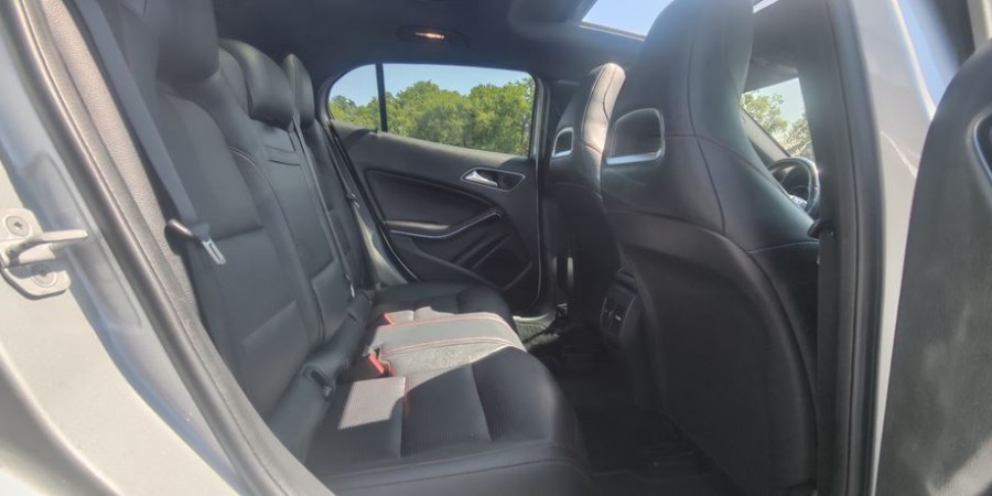 Mercedes A 45 GLA AMG 4 MATIC 2.0 L TURBO 360 CV / HARMAN KA