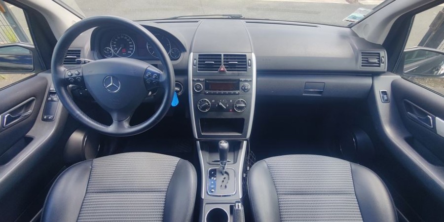 Mercedes Classe A 160 CDI AUTOMATIQUE / AVANTGARDE