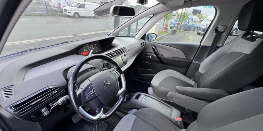 Citroën C4 Picasso II EAT6 1.6 BLUEHDI 120 CV / SHINE