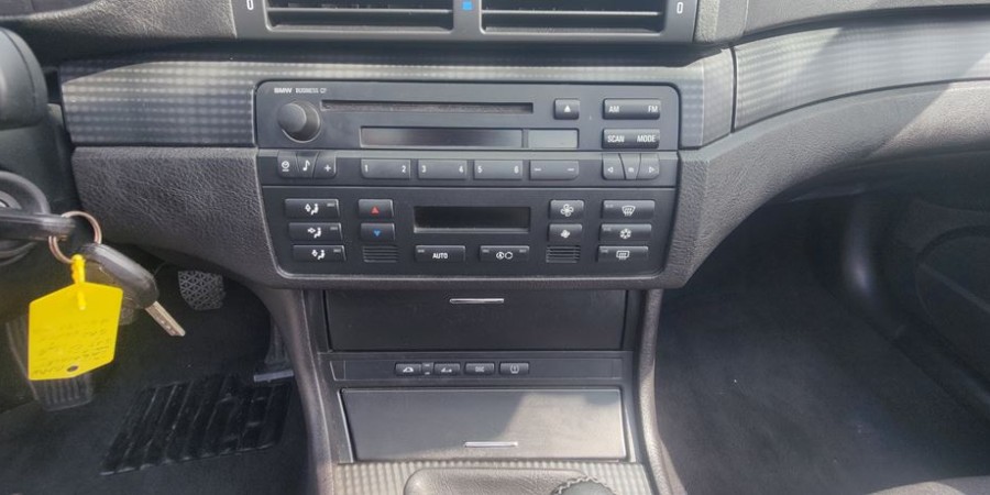 BMW Série 3 E46 Cabriolet 318 CI 150 / PREFERENCE