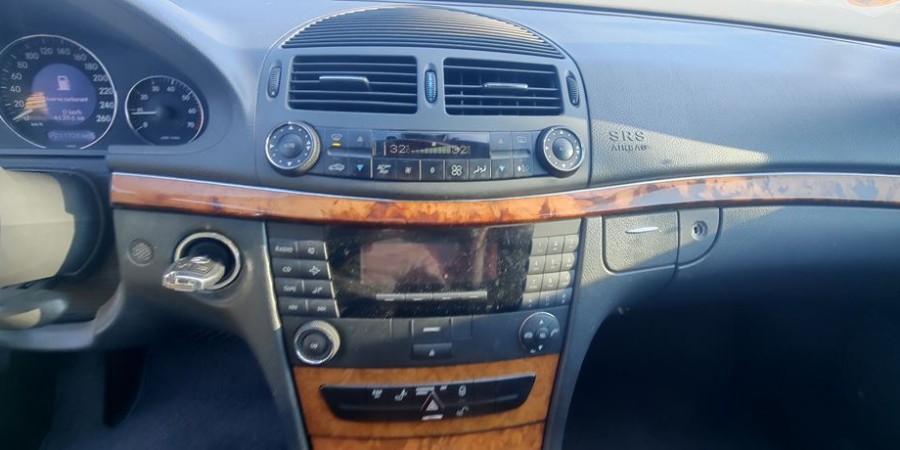 Mercedes Classe E 240 W211 2.6L V6 177 CV BVA / ELEGANCE