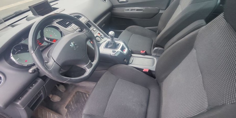 Peugeot 5008 1.6 HDI 112 CV / PACK BUSINESS