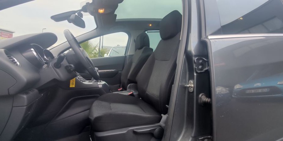 Peugeot 5008 1.6 HDI 112 CV / PACK BUSINESS