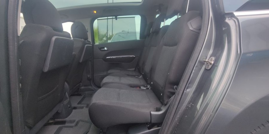 Peugeot 5008 1.6 HDI 112 CV / PACK BUSINESS