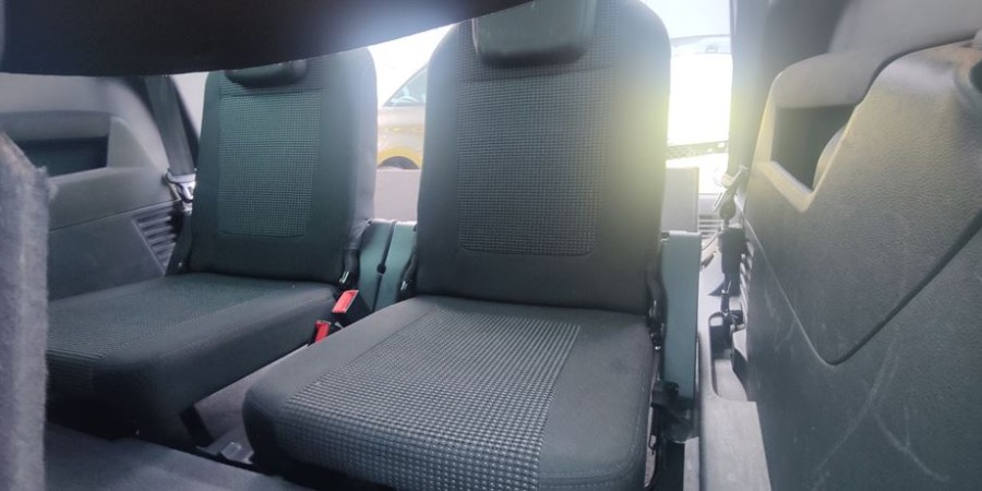 Peugeot 5008 1.6 HDI 112 CV / PACK BUSINESS