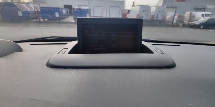 Peugeot 3008 1.6 HDI 112 CV / ALLURE