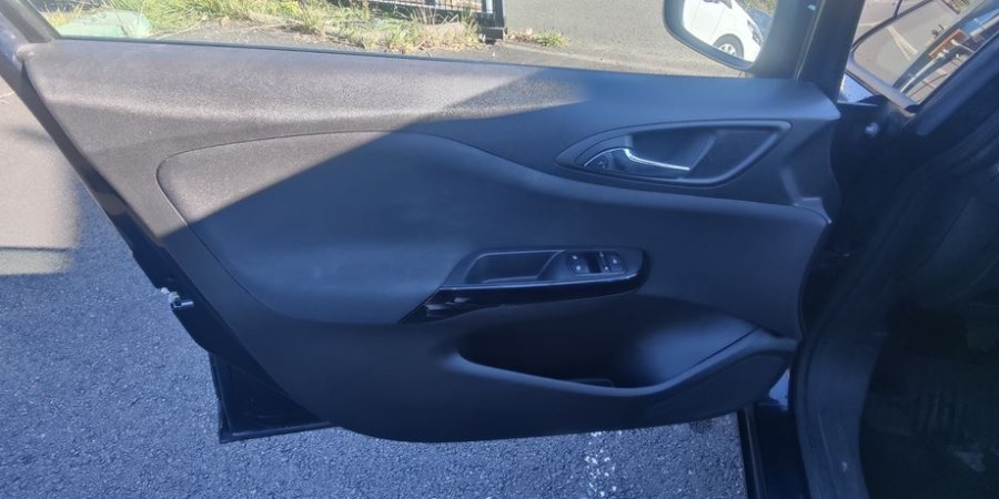 Opel Corsa V CARPLAY 1.4L 90 CV / EDITION