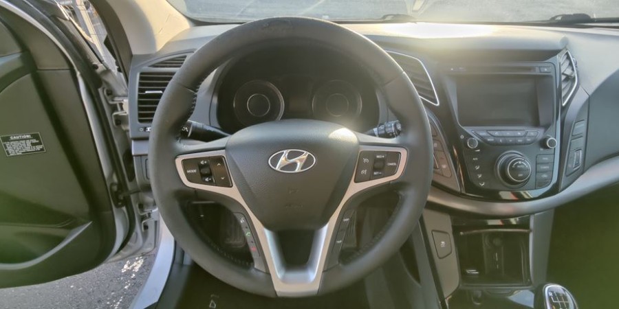 Hyundai i40 BLUE DRIVE 1.7 CRDI 115CV / PACK BUSINESS