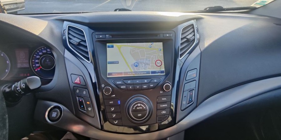 Hyundai i40 BLUE DRIVE 1.7 CRDI 115CV / PACK BUSINESS