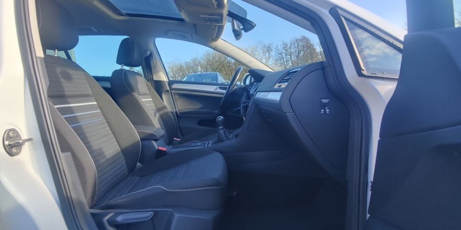 Volkswagen Golf VII 1.2 TSI 105 CV / BLUE-MOTION