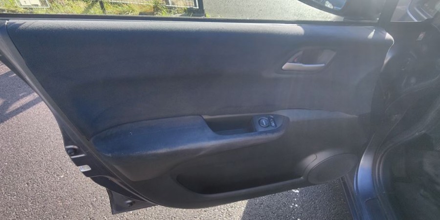 Honda FRV 1.7I 125 CV / CONFORT 6 PL