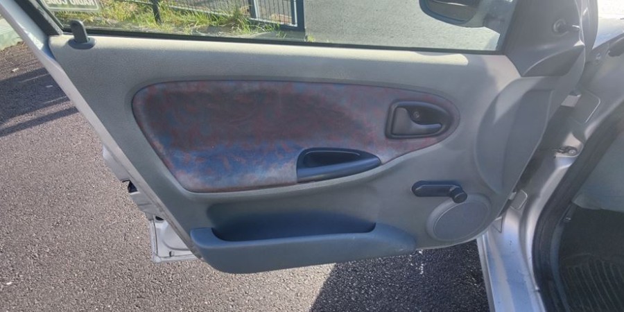 Renault Mégane 1.4 L 75 CV / CONFORT