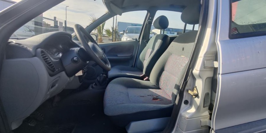 Renault Mégane 1.4 L 75 CV / CONFORT