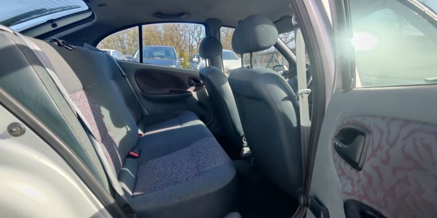 Renault Mégane 1.4 L 75 CV / CONFORT