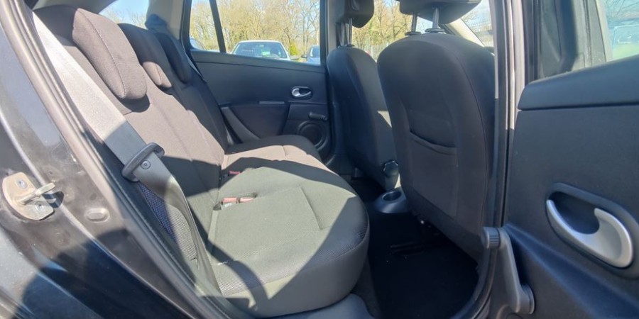 Renault Clio III Estate 1.5 DCI 85 CV / DYNAMIQUE