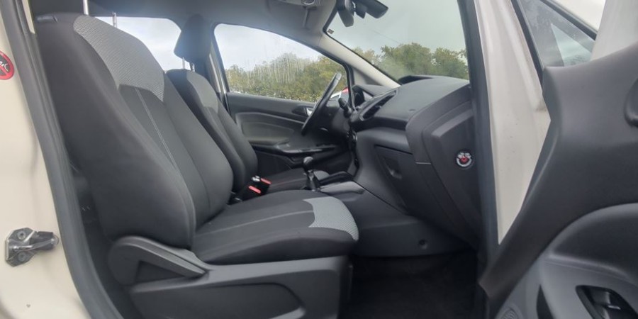 Ford EcoSport 1.5 TDCI 90 CV / TITANIUM