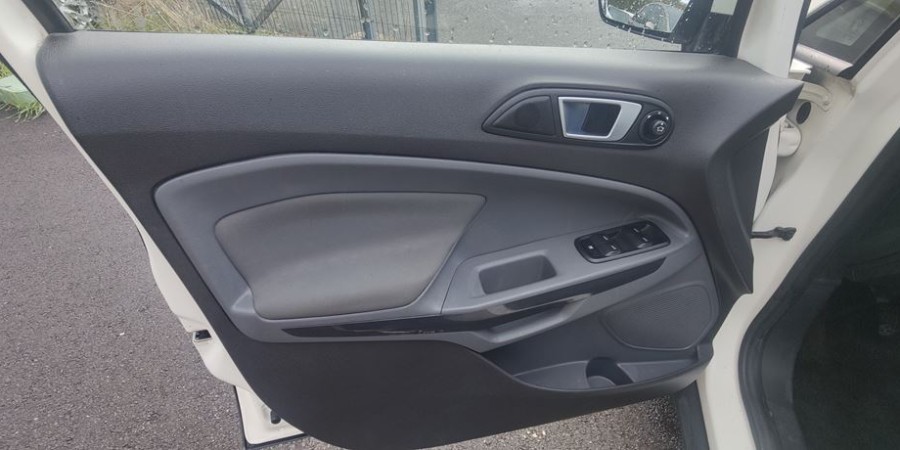 Ford EcoSport 1.5 TDCI 90 CV / TITANIUM