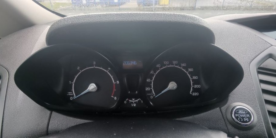 Ford EcoSport 1.5 TDCI 90 CV / TITANIUM