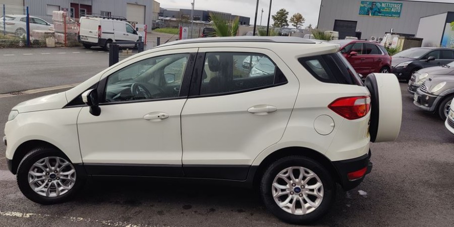 Ford EcoSport 1.5 TDCI 90 CV / TITANIUM