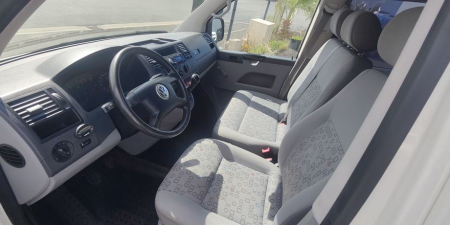 Volkswagen Transporter TRANSPORTEUR T5 CARAVELLE 9PL 2.5 TDI 130 CV / LONG PEU OPTI