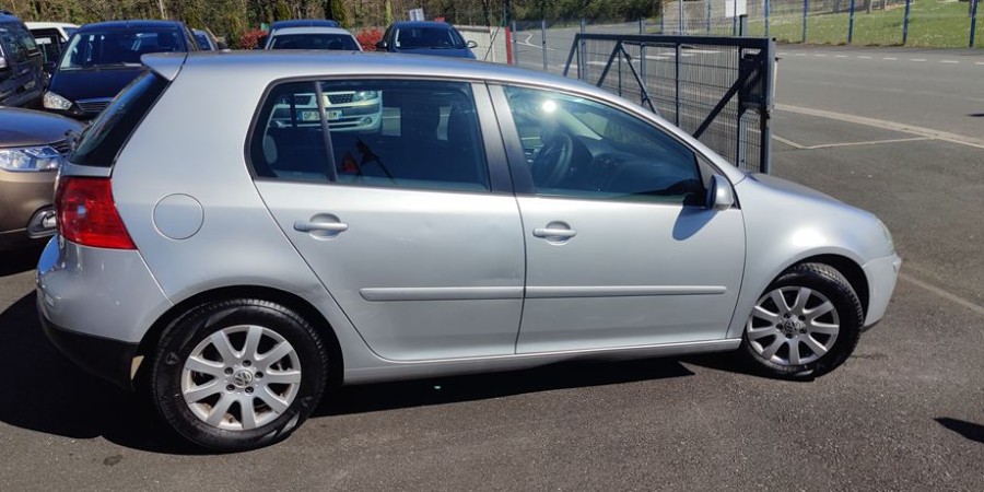 Volkswagen Golf V 1.9 TDI 105 / TREND-LINE