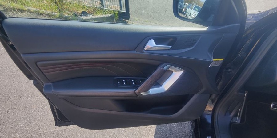 Peugeot 308 SW 2.0 HDI 180 CV / GT