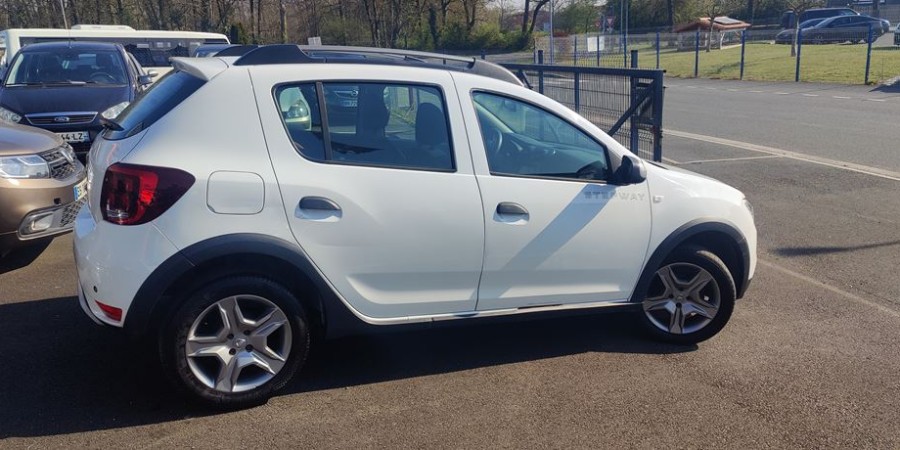 Dacia Sandero 0.9 TCE 90 CV / STEPWAY