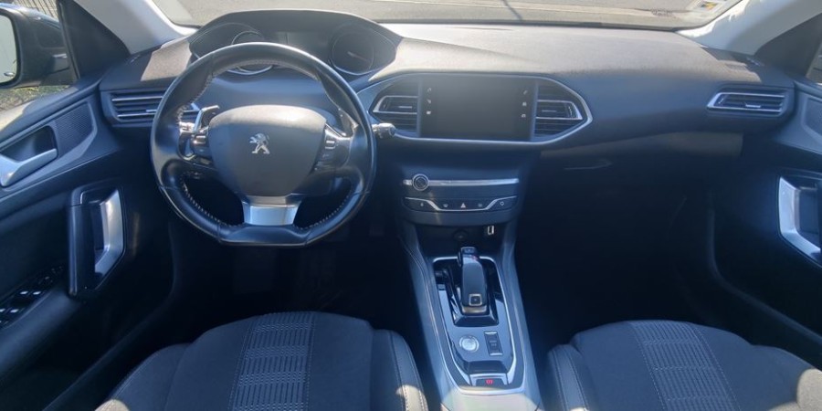 Peugeot 308 II PHASE 2 1.5 BLUE-HDI 130 EAT8 / ALLURE