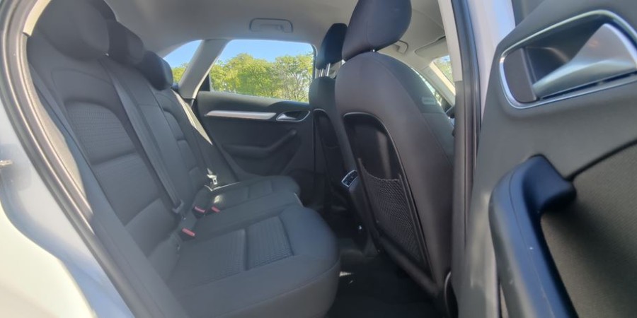 Audi Q3 2.0 TDI 150 / BUISNESS