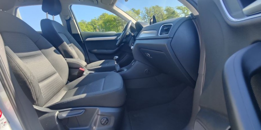 Audi Q3 2.0 TDI 150 / BUISNESS