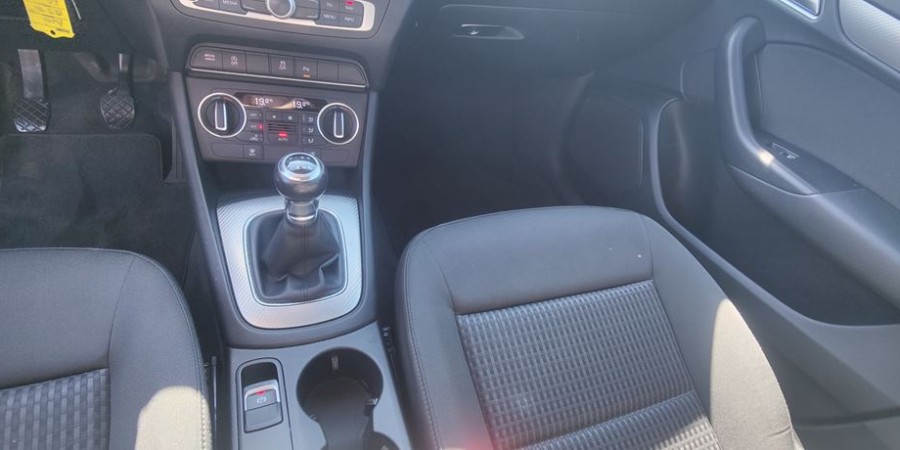 Audi Q3 2.0 TDI 150 / BUISNESS