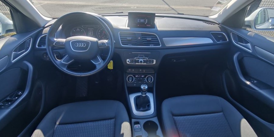 Audi Q3 2.0 TDI 150 / BUISNESS