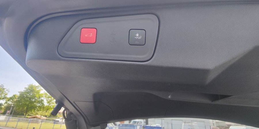 Peugeot 3008 II HYBRID4 300 E-EAT8 / GT PACK