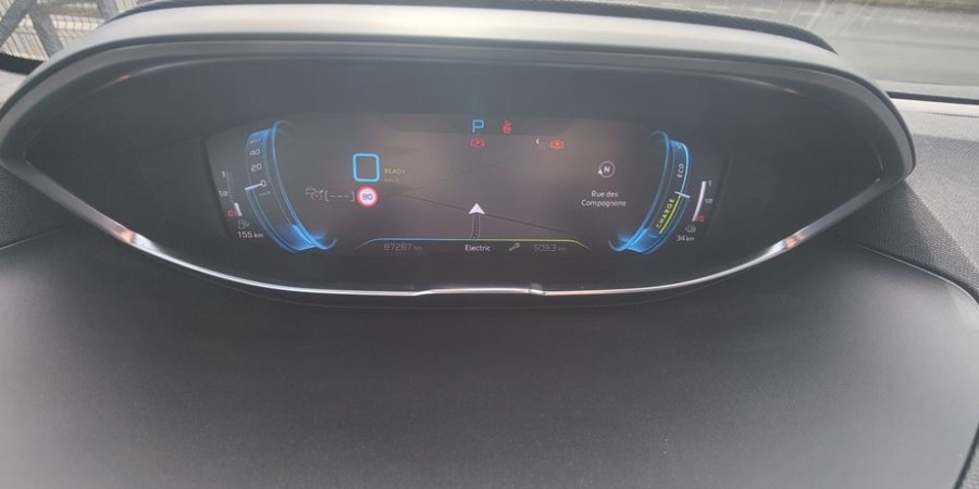 Peugeot 3008 II HYBRID4 300 E-EAT8 / GT PACK