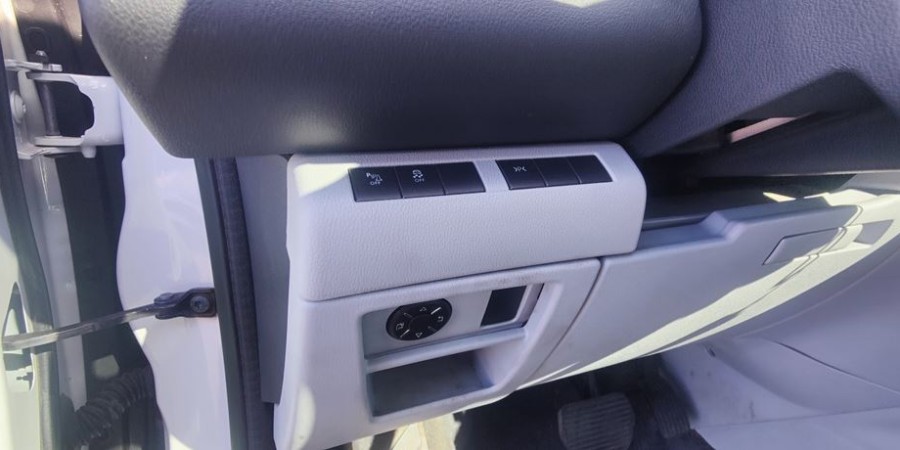 Peugeot 5008 7 PLACES ECRAN INTEGRE 2.0HDI 163 BVA6 / FELINE DISTRI NEUVE