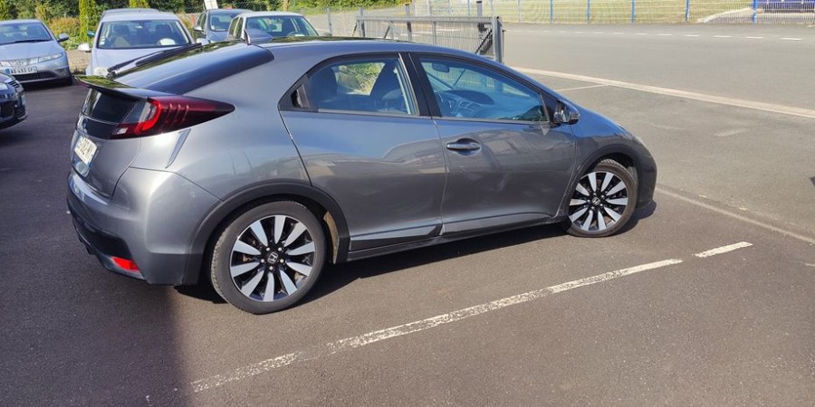 Honda Civic VIII PHASE 2 1.6 I-DTEC 120 CV / EXECUTIVE