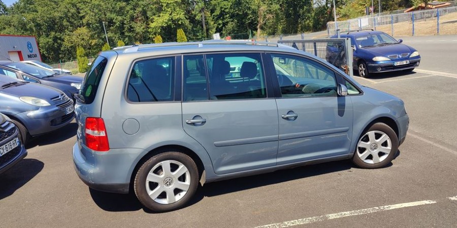 Volkswagen Touran 1 PHASE 2.0 TDI 140 CV / CARAT DSG6