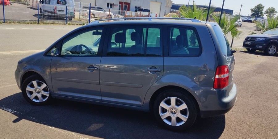 Volkswagen Touran 1 PHASE 2.0 TDI 140 CV / CARAT DSG6