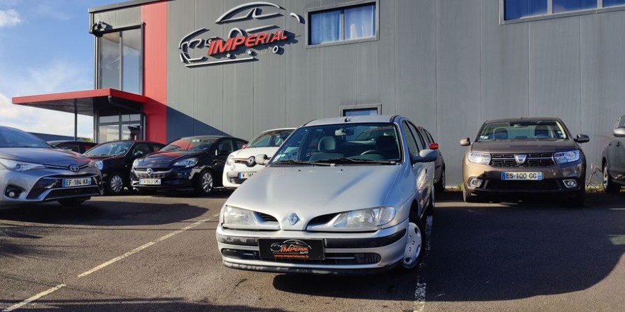 Renault Mégane 1.6 I 90 / ALIZE