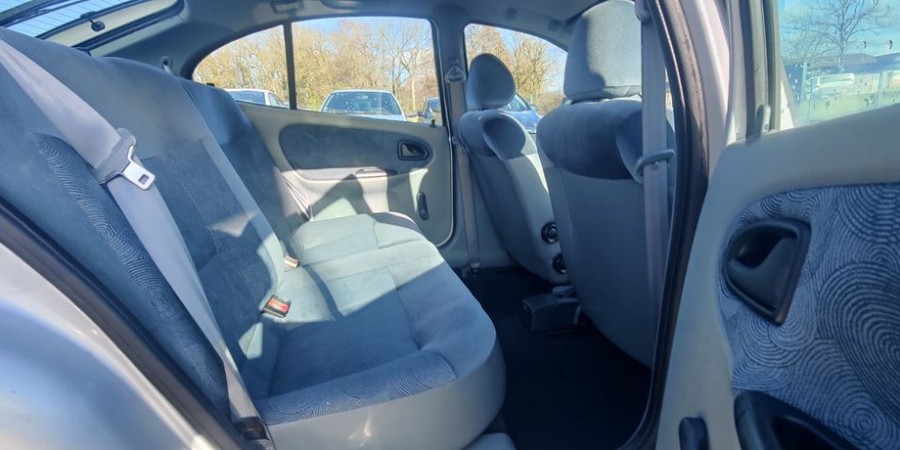 Renault Mégane 1.6 I 90 / ALIZE