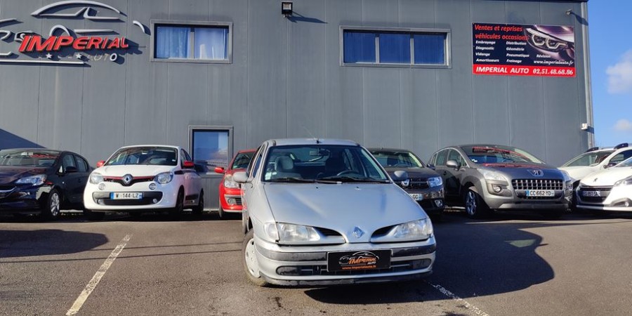 Renault Mégane 1.6 I 90 / ALIZE