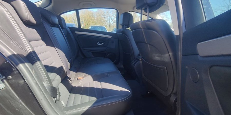 Renault Laguna III PHASE 2 0 DCI 175 CV / BVA GT 4 CONTROL