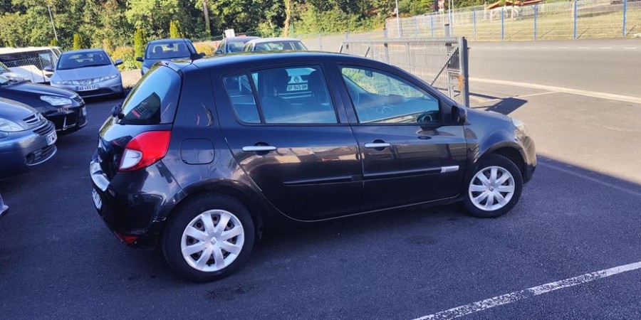 Renault Clio III PHASE 2 GPS TOMTOM 1.2L 75 CV / ALIZE