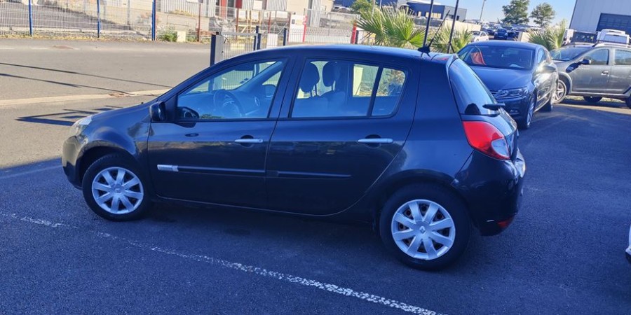 Renault Clio III PHASE 2 GPS TOMTOM 1.2L 75 CV / ALIZE