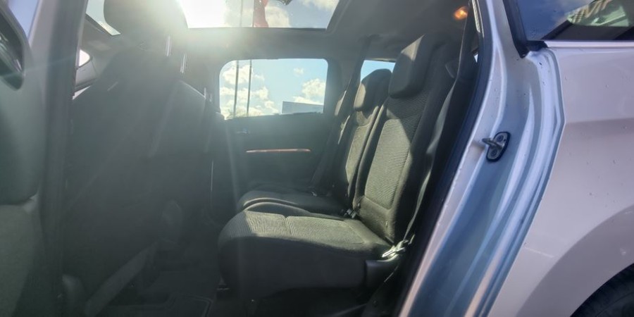 Peugeot 5008 1.6 HDI 110 CV / ALLURE