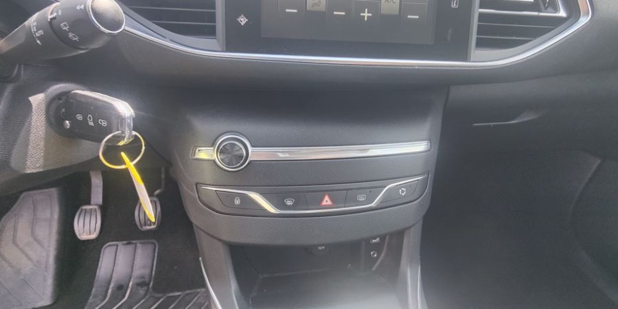 Peugeot 308 II 1.6 HDI 120 CV / ACTIVE