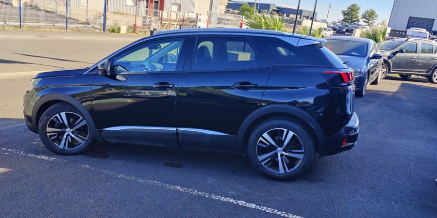 Peugeot 3008 II TOIT OUVRANT 1.5 BLUEHDI 130 ALLURE BVM6