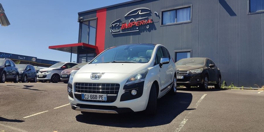 Peugeot 3008 1.6 HDI 112 CV BMP6 / ROLAND GARROS